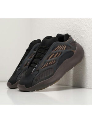 Кроссовки Adidas Yeezy Boost 700 v3