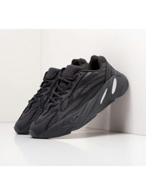 Кроссовки Adidas Yeezy Boost 700 v2