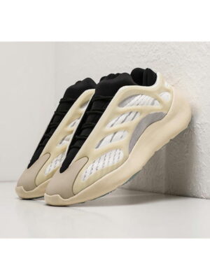 Кроссовки Adidas Yeezy Boost 700 v3