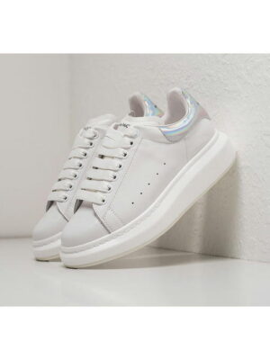 Кроссовки Alexander McQueen Lace-Up Sneaker