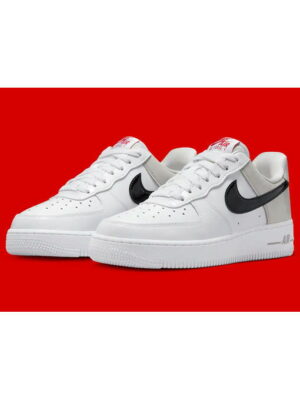 Кроссовки женские Nike Air Force 1 Low "Patent Swoosh" (DQ7570-001)