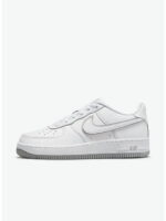 Кроссовки женские Nike Air Force 1 (DX5805-100)